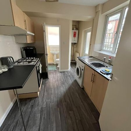 Flat 1, 67 Colwick Road Ng2 4Al Apartment Nottingham Exterior photo